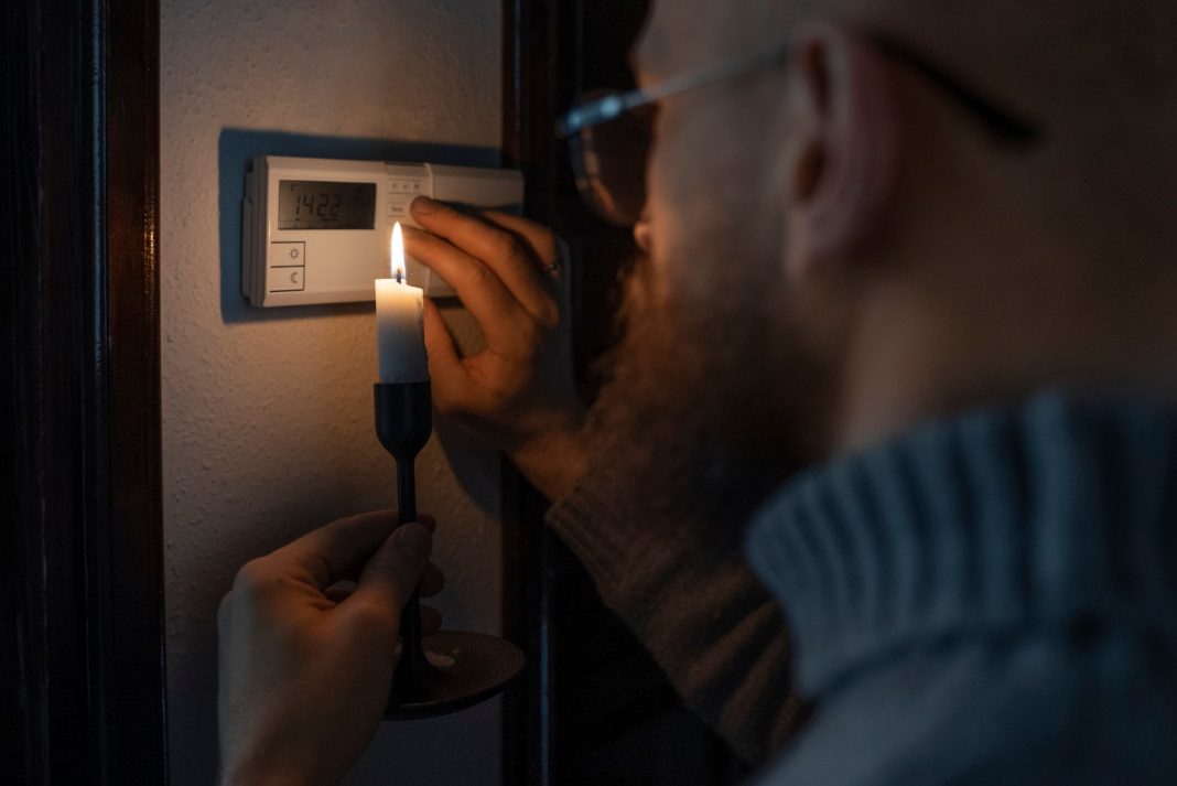 Энергетики предупреждают: часть Сочи временно останется без света 19-20 августа