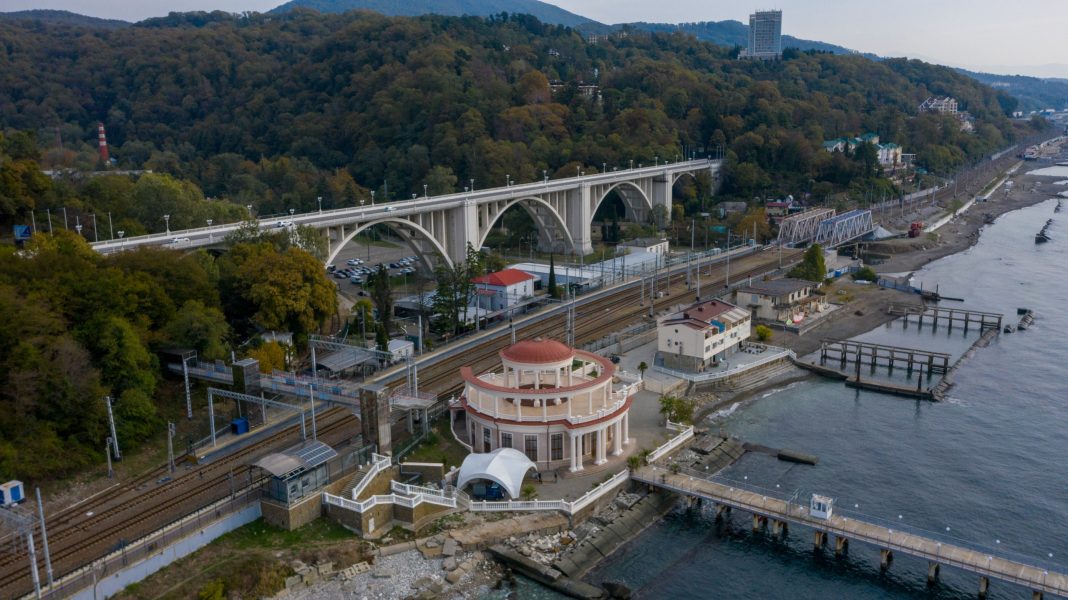 Федеральная трасса «Джубга-Сочи» пользуется повышенным спросом в этом августе