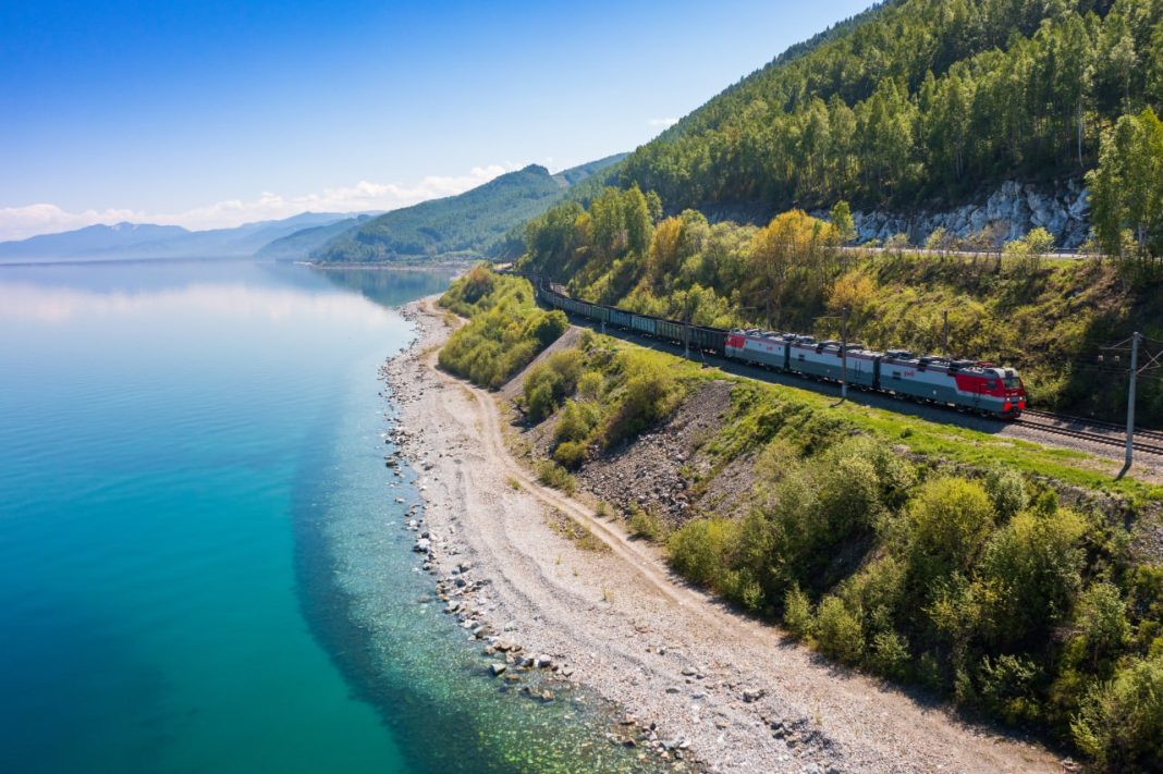 РЖД: 40% вагонов дальнего следования задействованы на южных направлениях