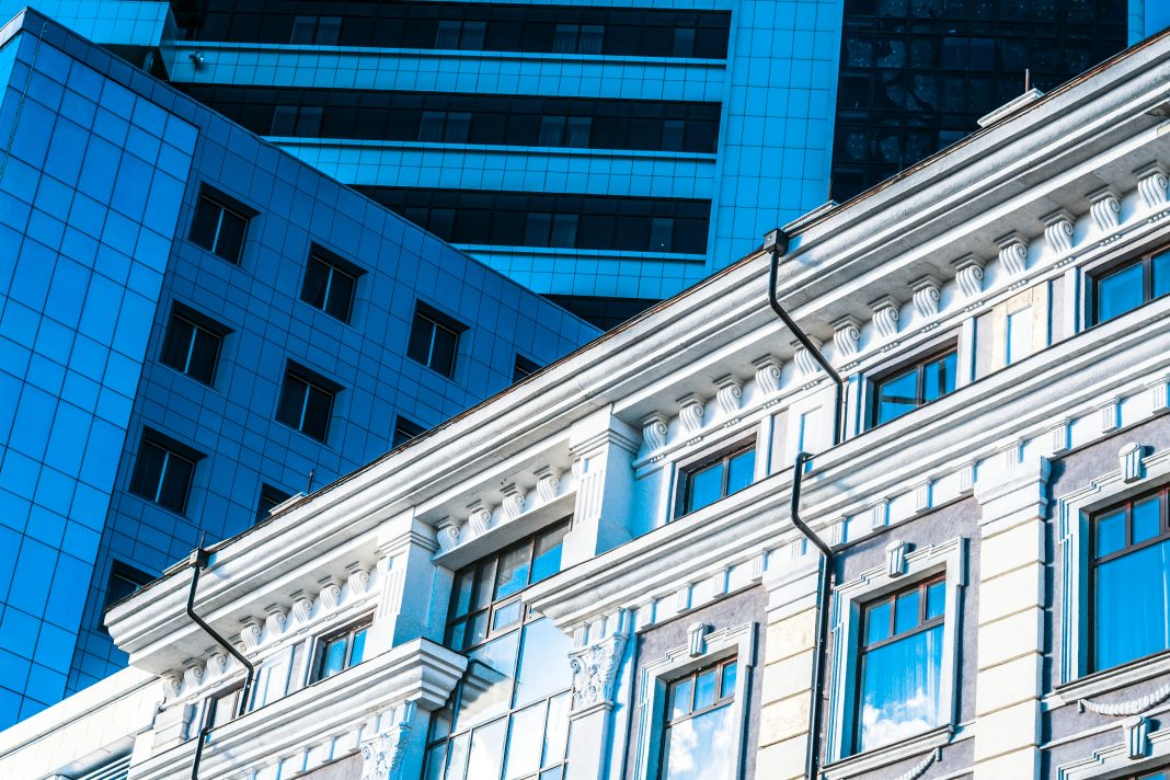 Генпрокуратура требует изъять у замглавы МЧС Кубани здание с приставами в Сочи