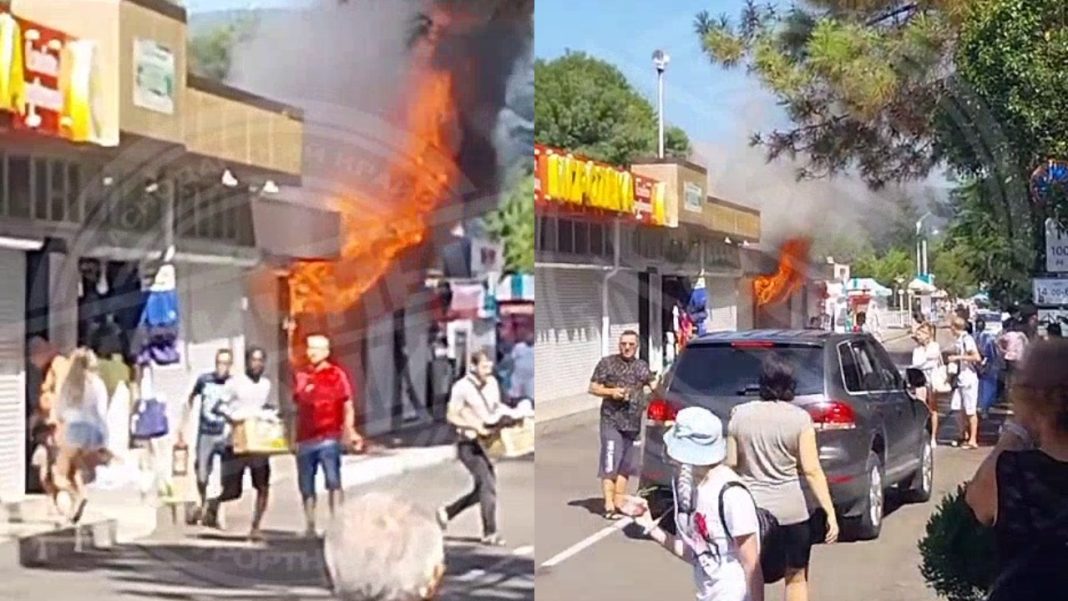 Пожар в Курортном городке Сочи: огонь охватил торговые ларьки