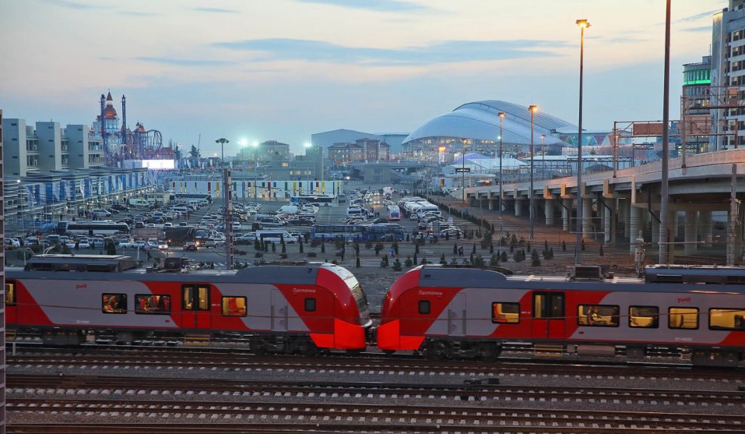 Дептранс Сочи: один из пригородных поездов приостанавливает курсирование