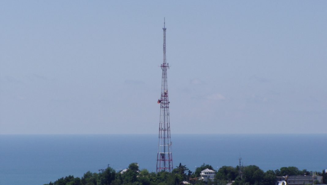 Телебашня Сочи засияет праздничной иллюминацией в День народного единства