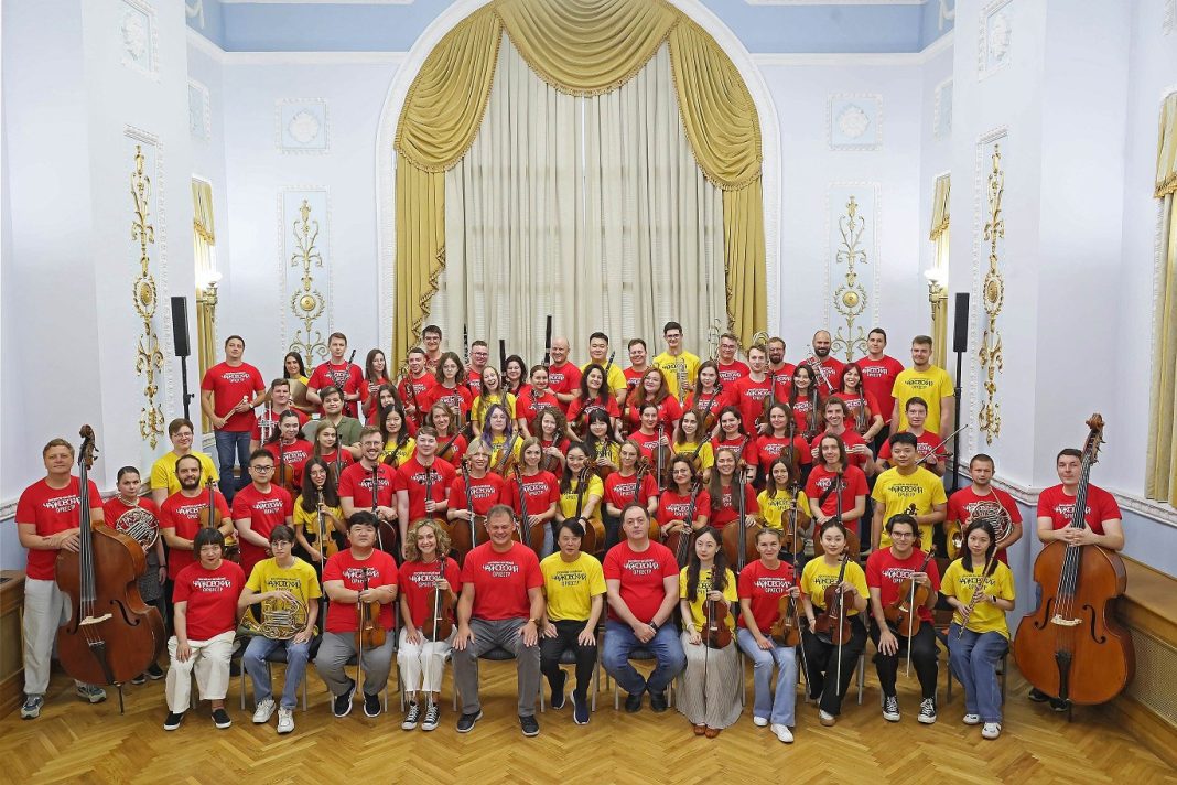 Российско-китайский «Чайковский-оркестр» представит в «Сириусе» культуры двух стран