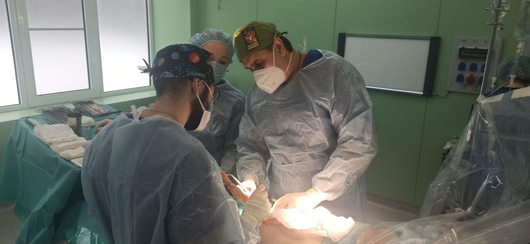 Краснодарские хирурги помогли женщине вернуться к активной жизни после удаления грыжи