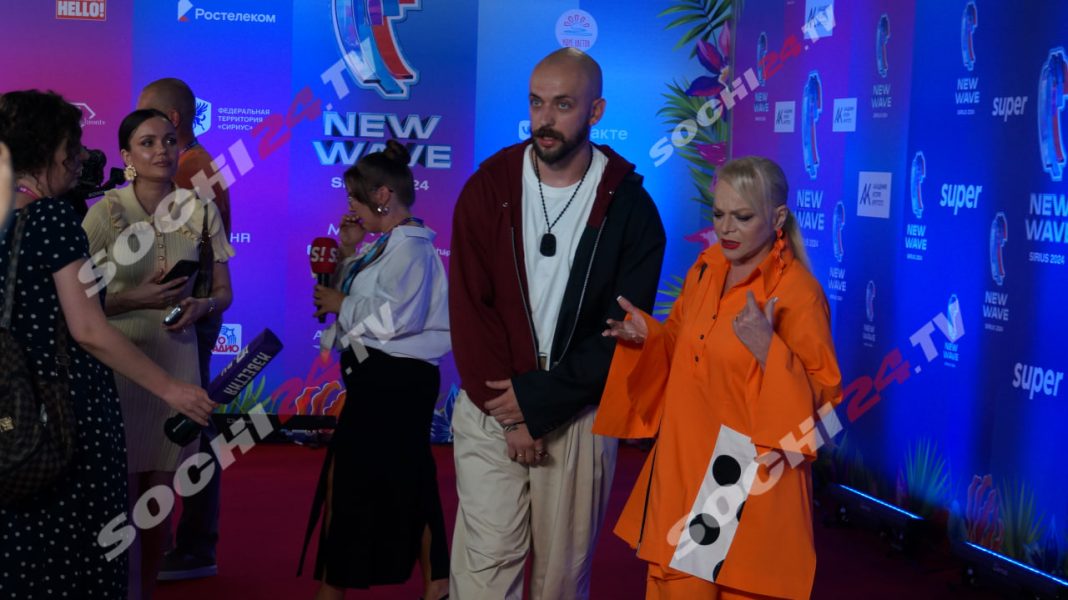 Скандал с квартирой позади? Лариса Долина вновь блистает на красной дорожке