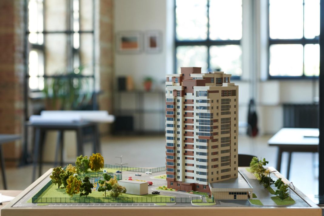 Жители аварийных домов в Сочи начнут получать ключи от новых квартир уже в сентябре