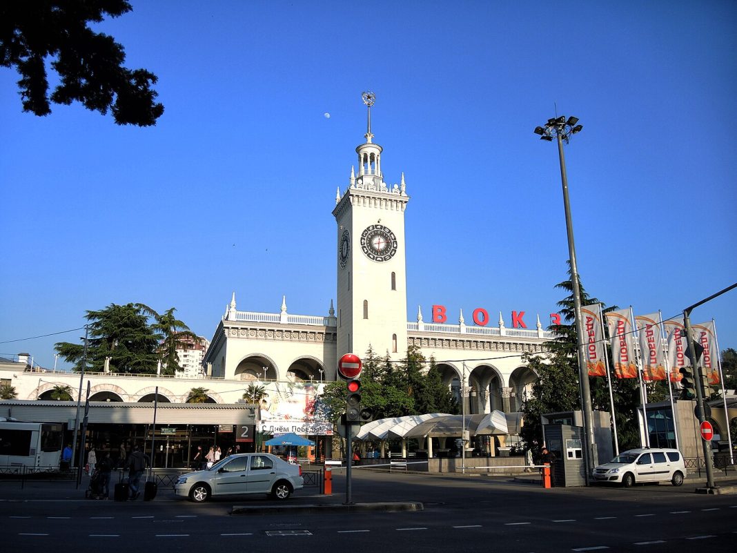 Адлер и Сочи в топе самых востребованных вокзалов СКЖД в 2024 году