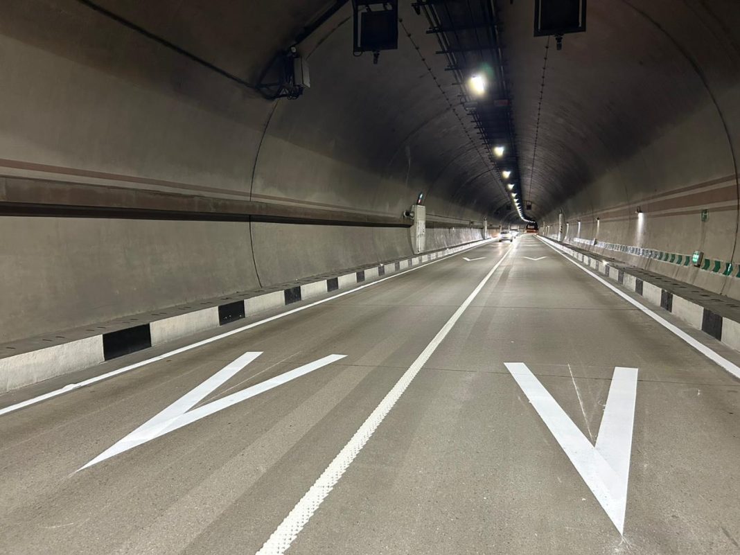 Новый тип разметки появился в 2 тоннелях Дублера Курортного проспекта в Сочи