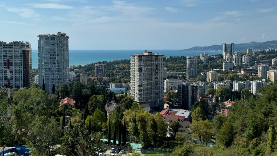 Жилье продолжает дорожать в Сочи: средняя цена квартиры достигла 13,3 млн рублей