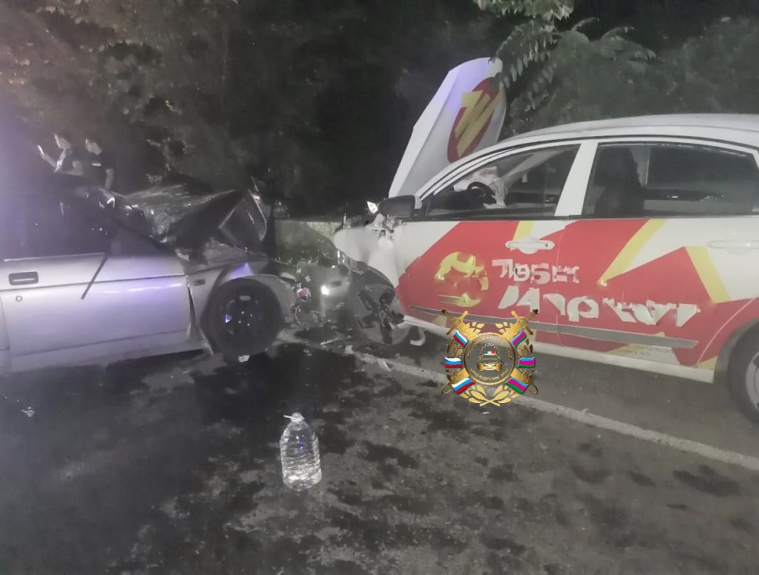 «Пацан лежит, девочка не шевелится»: водитель без прав спровоцировал аварию в Сочи