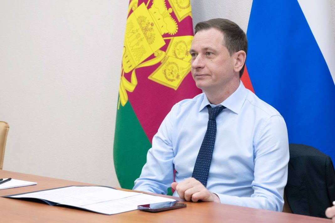 Мэр Сочи Андрей Прошунин поздравил жителей и гостей города с Новым годом