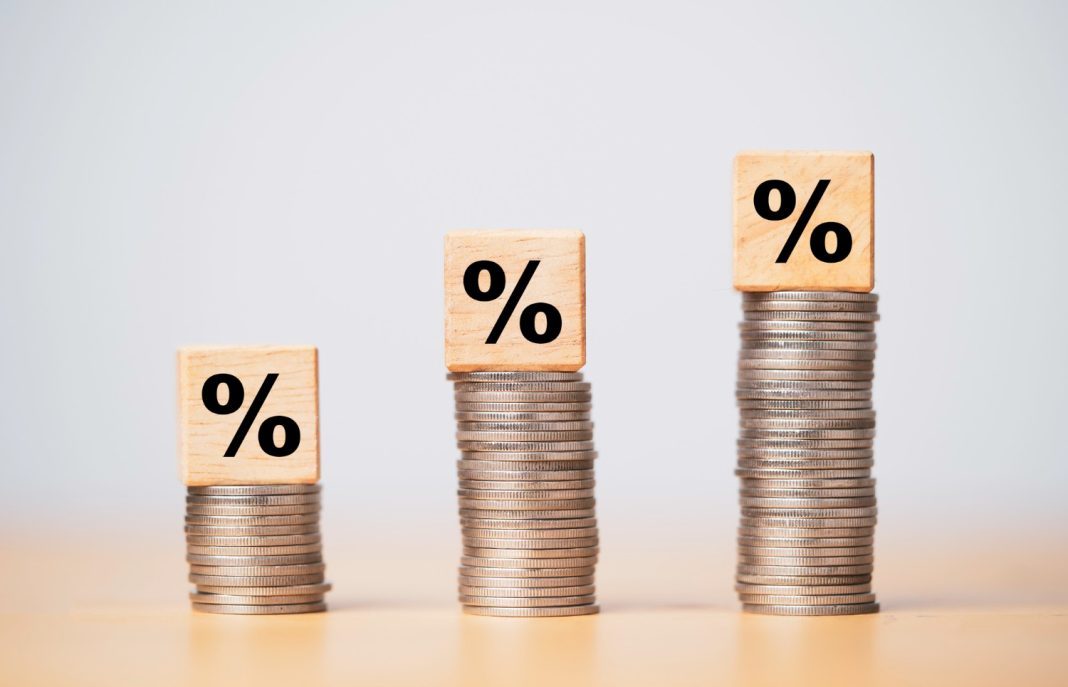 Крупные банки продолжают повышать ставки по депозитам