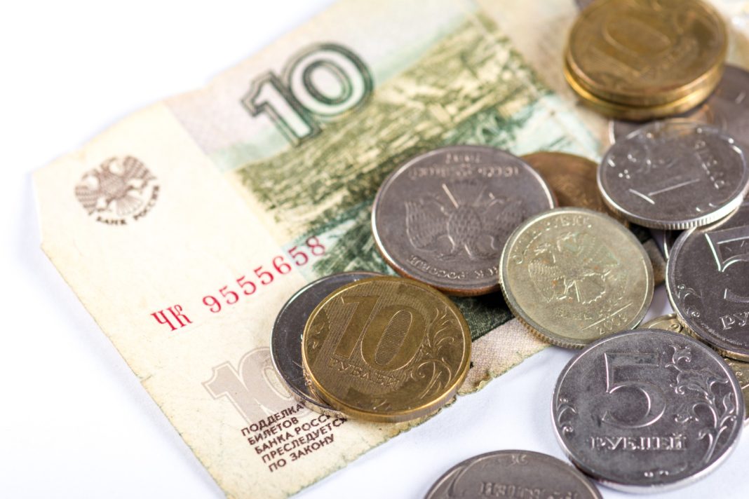 Социальные выплаты в России проиндексируют на 9,5%