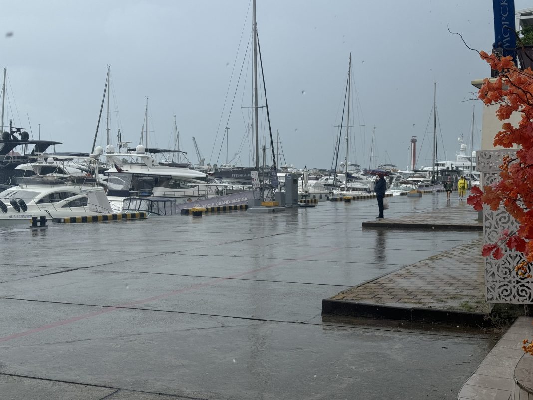 Сочи накрыли дожди: синоптики прогнозируют неделю похолодания