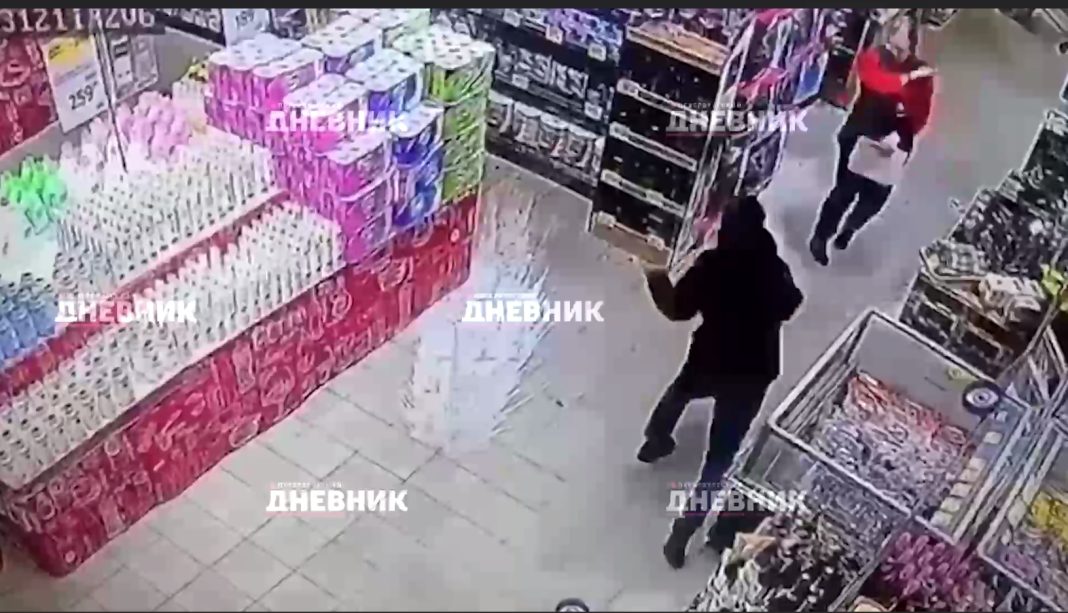 Первые минуты кровавой резни в Петербурге попали на видео