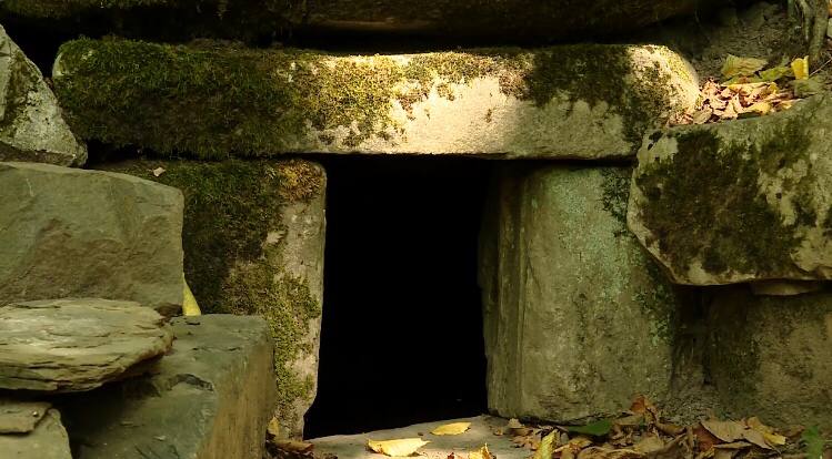 Археологические раскопки в Красной Поляне подошли к концу, но вопрос о консервации дольменов остается открытым