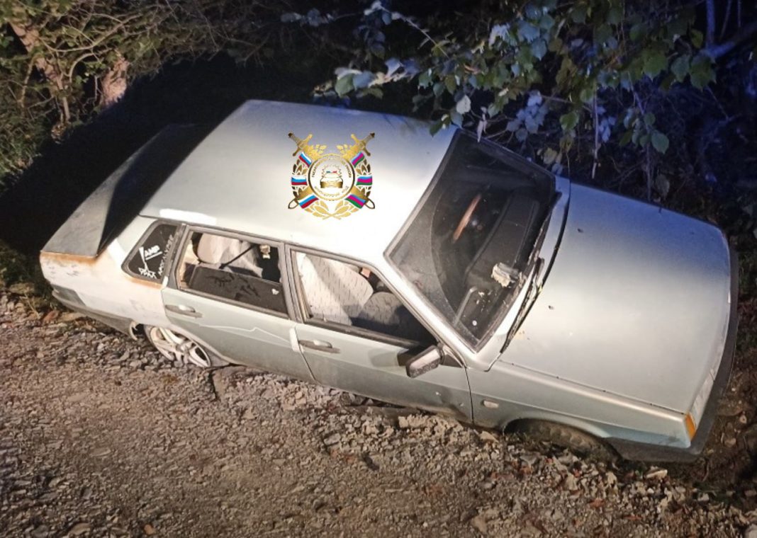 Трагедия на грунтовке: в Сочи автомобиль сбил пешеходов и вылетел в кювет