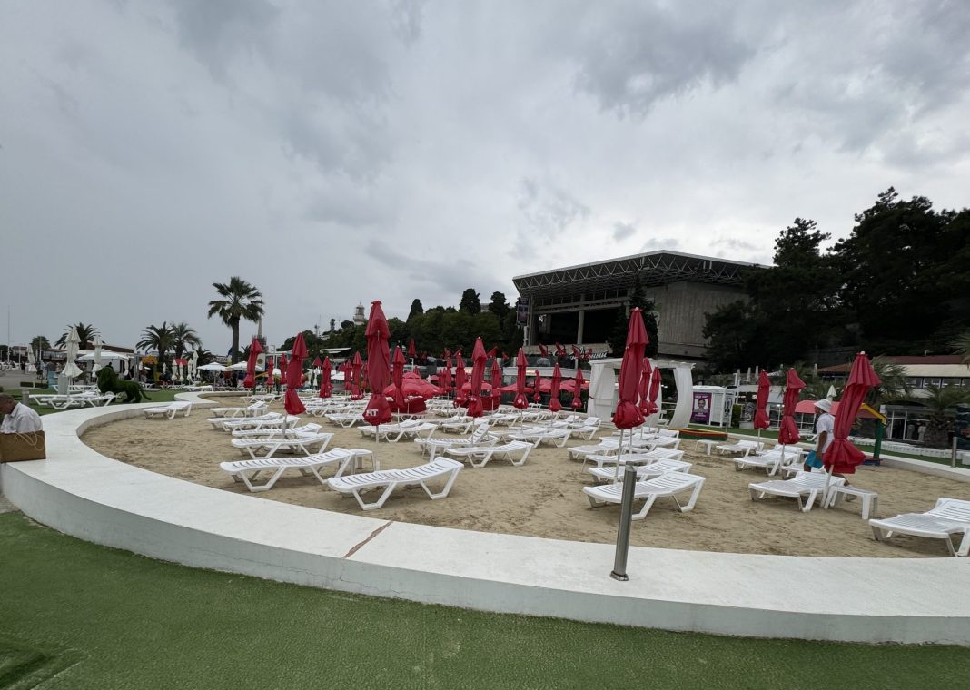 Снегопады и смерчи в Сочи: синоптики предупреждают о ненастье 19-20 октября