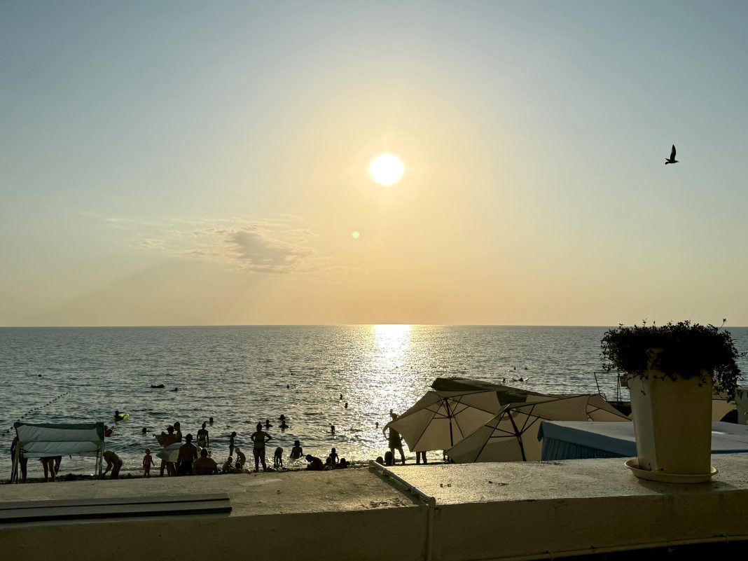 Синоптики: морская вода в Сочи самая тёплая на побережье