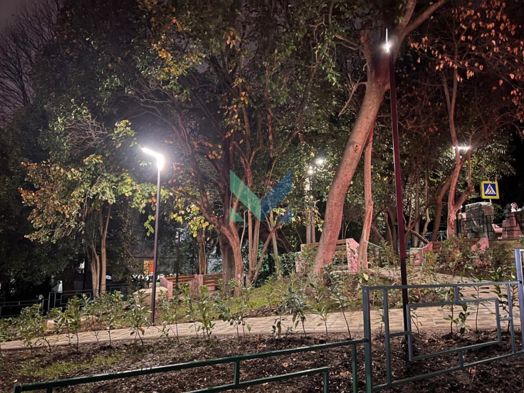 Бытха в скором времени преобразится: благоустройство одной из ключевых улиц Хосты уже на финише