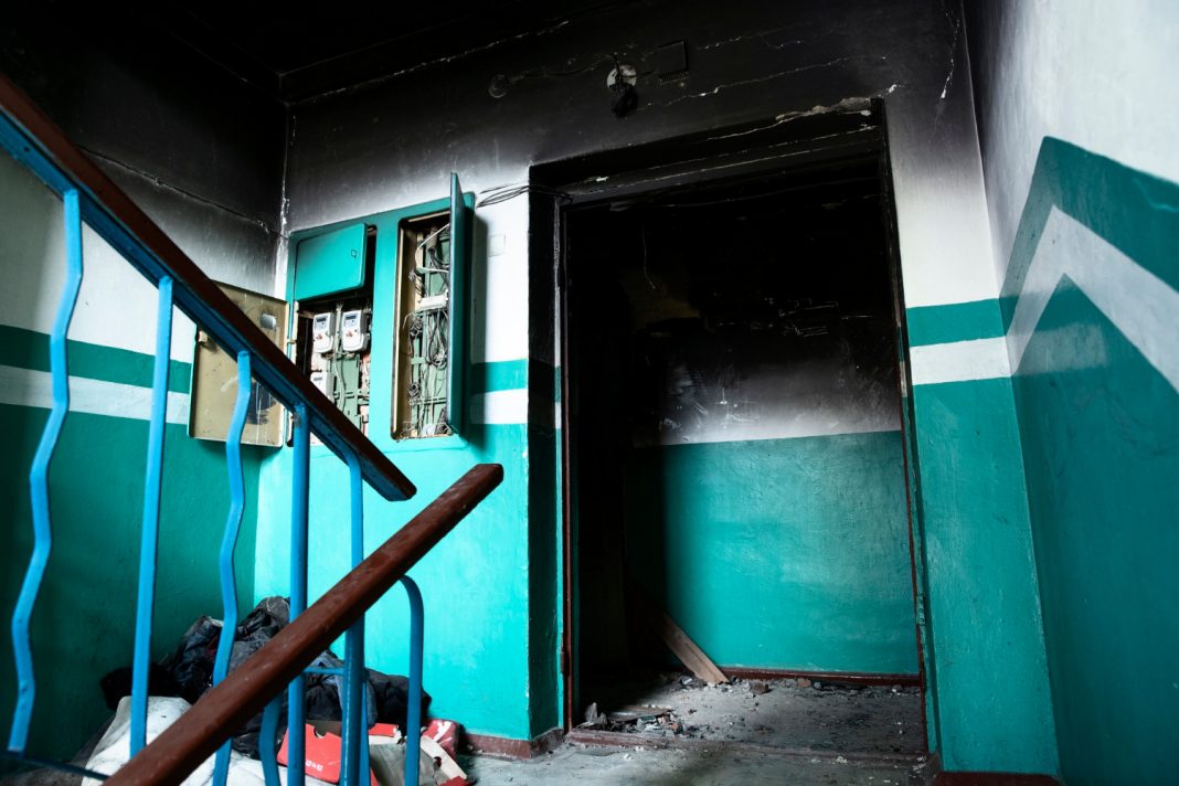 СК РФ проверит информацию о задержке расселения сгоревшего в Сочи дома