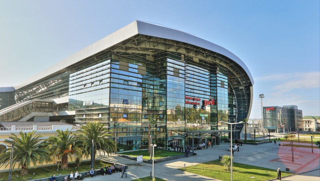 Правоохранители раскрыли кражу на ж/д вокзале Адлера