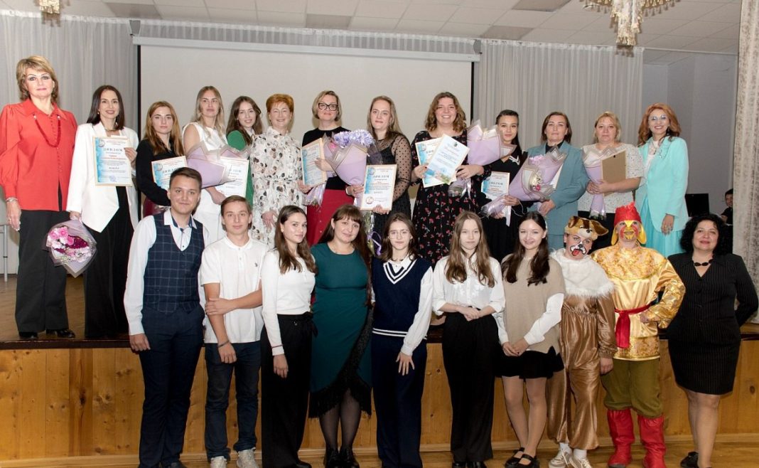 Мастер-классы и инновации: как прошел финал «Воспитателя года» в Сочи