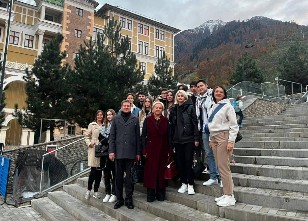 Будущее туризма: студенты МГИМО приезжают работать в Сочи