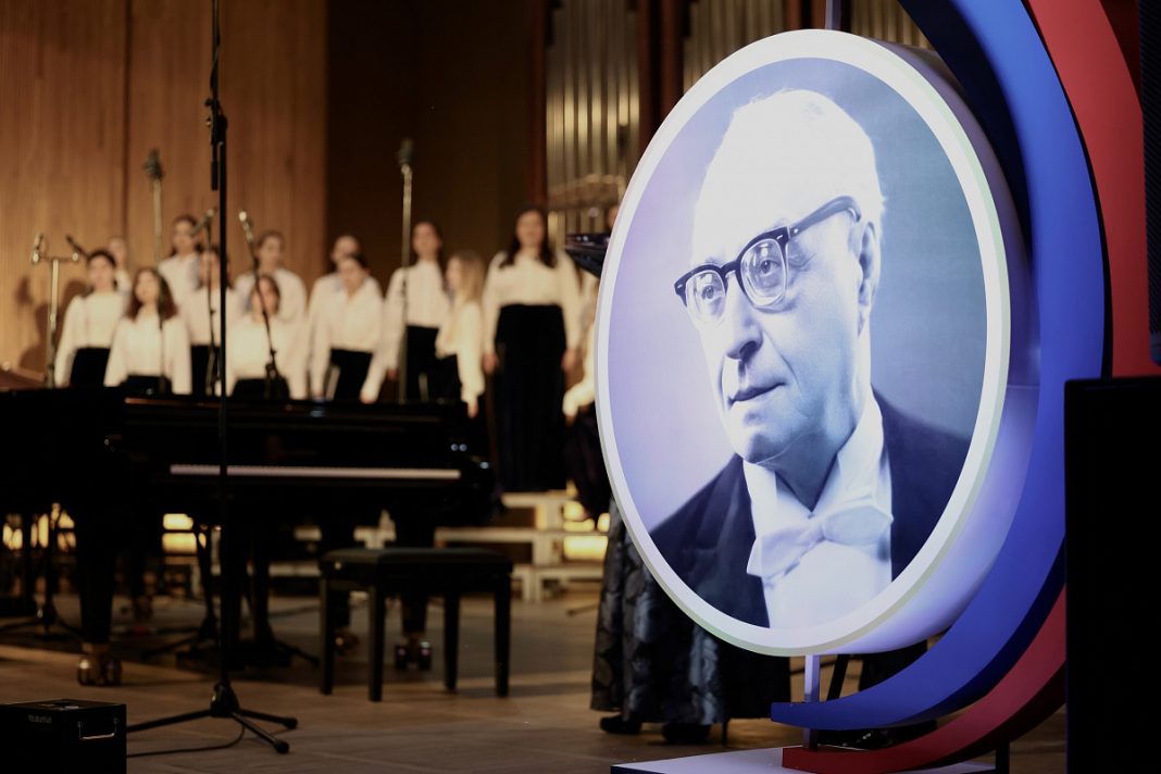 Международный конкурс хоровых дирижеров проходит в Сочи в рамках фестиваля «Во имя жизни»