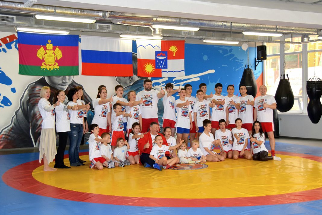 Сочи присоединился к празднованию Всероссийского дня самбо