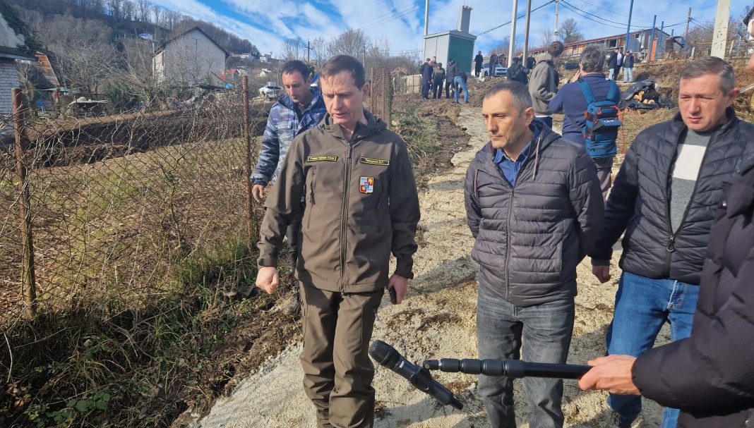 Оползни «отрезали» 120 человек в Сергей-Поле и повредили газопровод в Бестужевском: глава Сочи посетил места ЧП