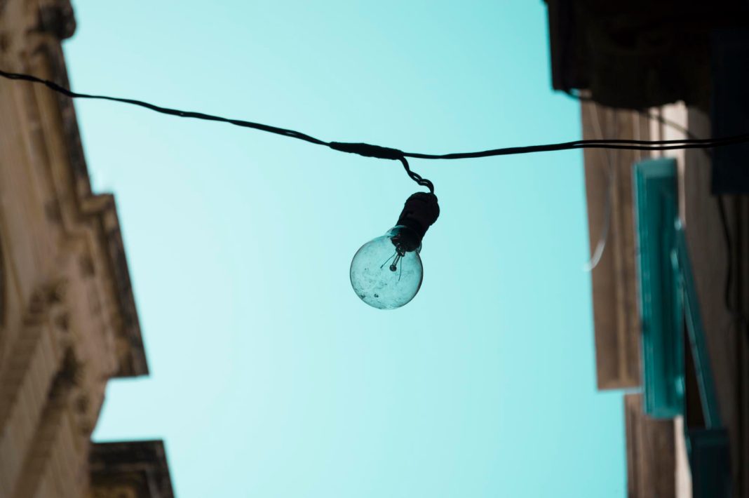 Сочинские электросети сообщили, где не будет света 28 января