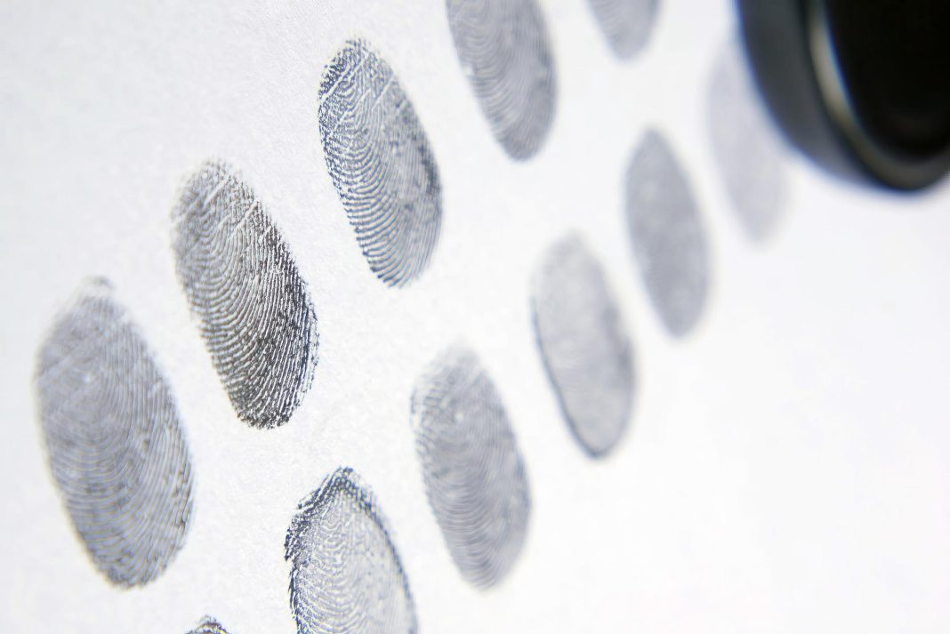 Почти 60 мигрантов доставили в один из полицейских участков Сочи: некоторых выдворят из страны