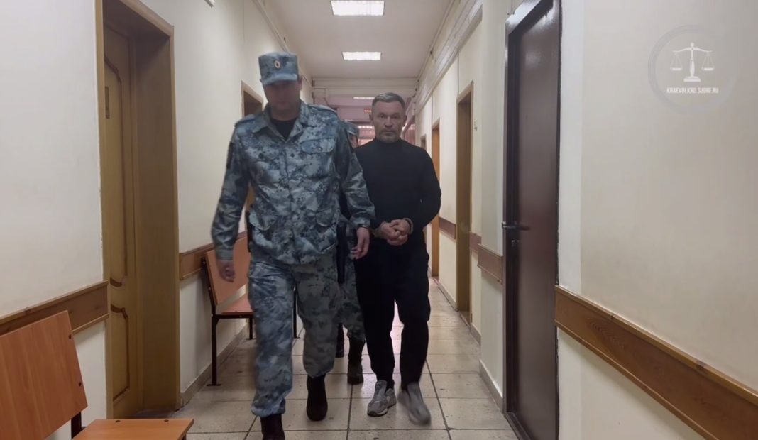 Подозреваемый в похищении 170 млн рублей показал, как вскрывал ячейки депозитария в Сочи