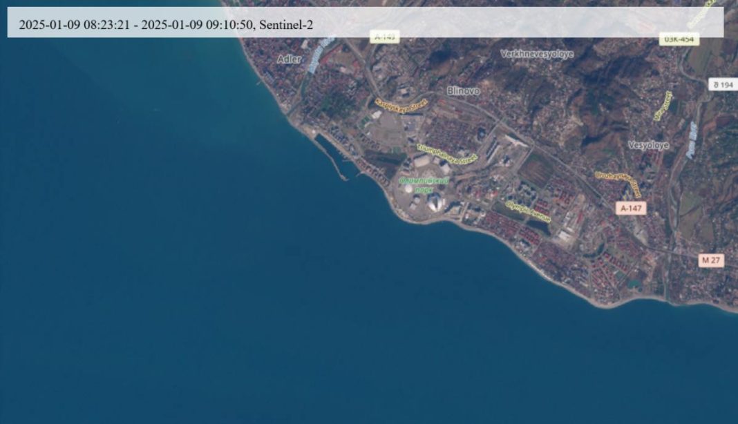 Как спутниковые снимки помогают отслеживать разлив мазута в Черном море