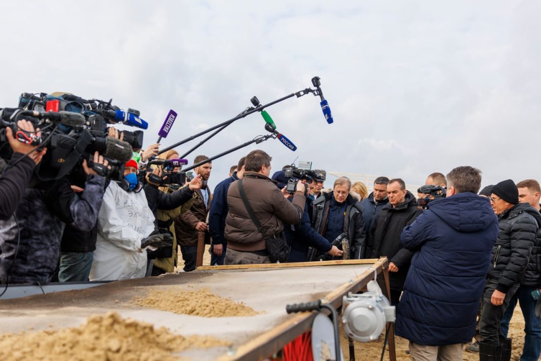 Минприроды: пляжи после ЧП с танкерами очистят к лету 2025 год