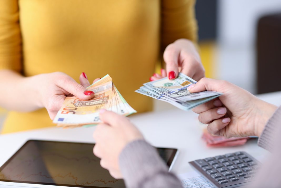 Нелегальный ломбард в Адлере оштрафовали на 500 тысяч рублей