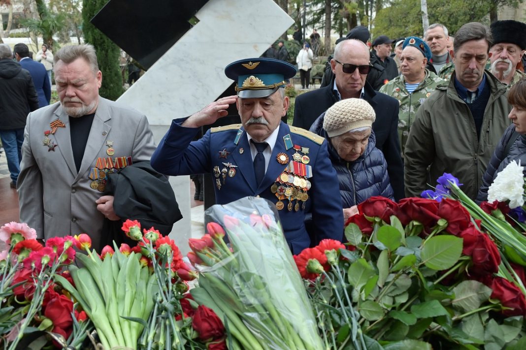 В Сочи состоялась памятная акция, приуроченная к годовщине вывода советских войск из Афганистана