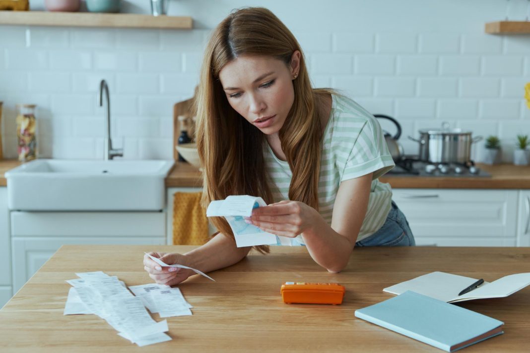 Жители Сочи заметили рост сумм в счетах за электроэнергию: в чем причина
