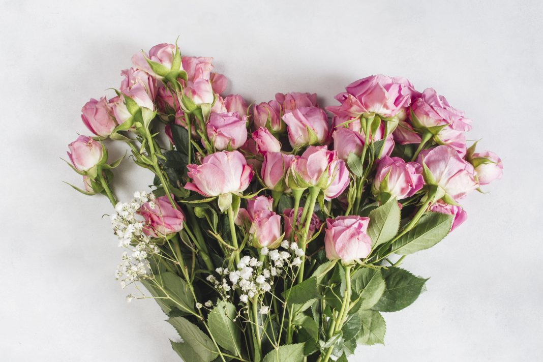 Какую сумму готовы потратить жители Сочи на цветы в преддверии 14 февраля и 8 марта