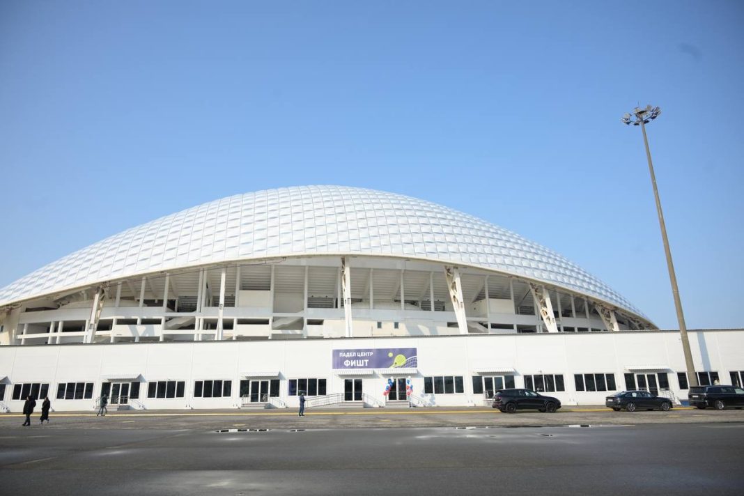 В Сочи открыли площадку для падела – уникального микса тенниса и сквоша