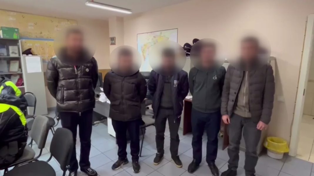 Маневры на грани: водители свадебного кортежа ответили за опасное вождение в Сочи