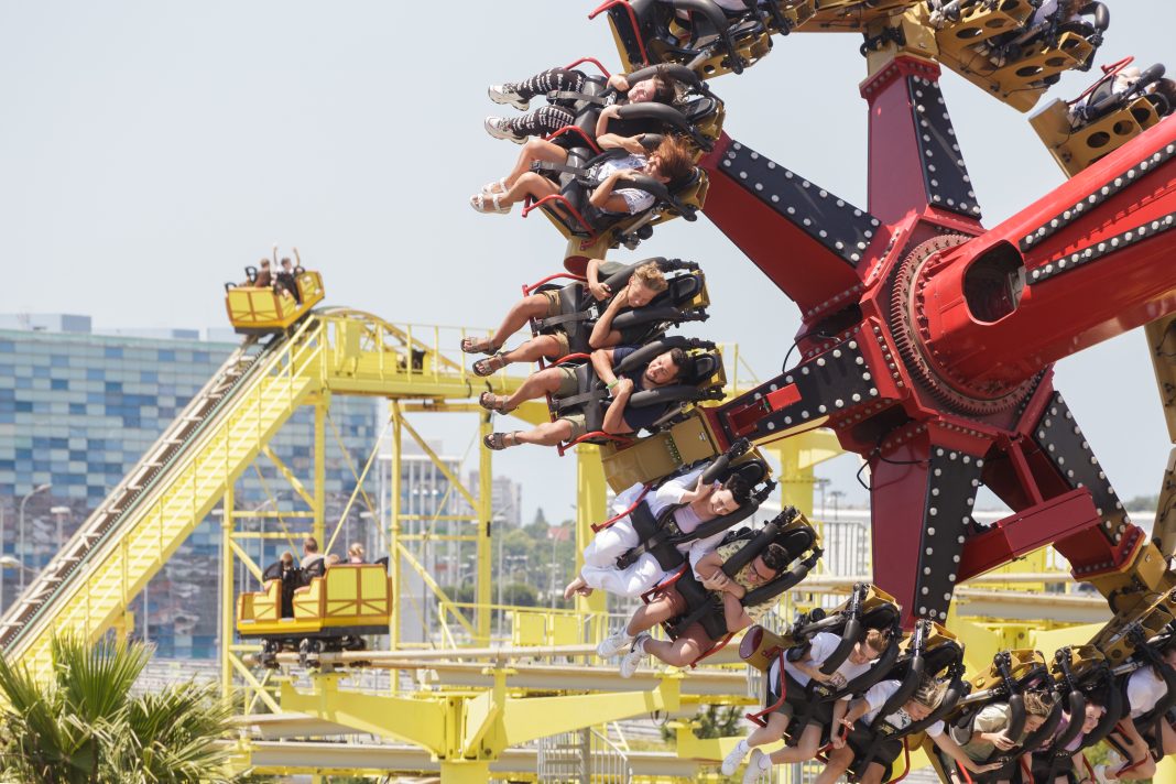 В Сочи Парке приступили к строительству новых аттракционов