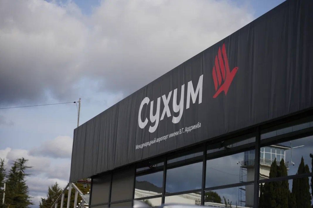 Абхазия готовится к открытию авиасообщения с регионами России: названы первые маршруты