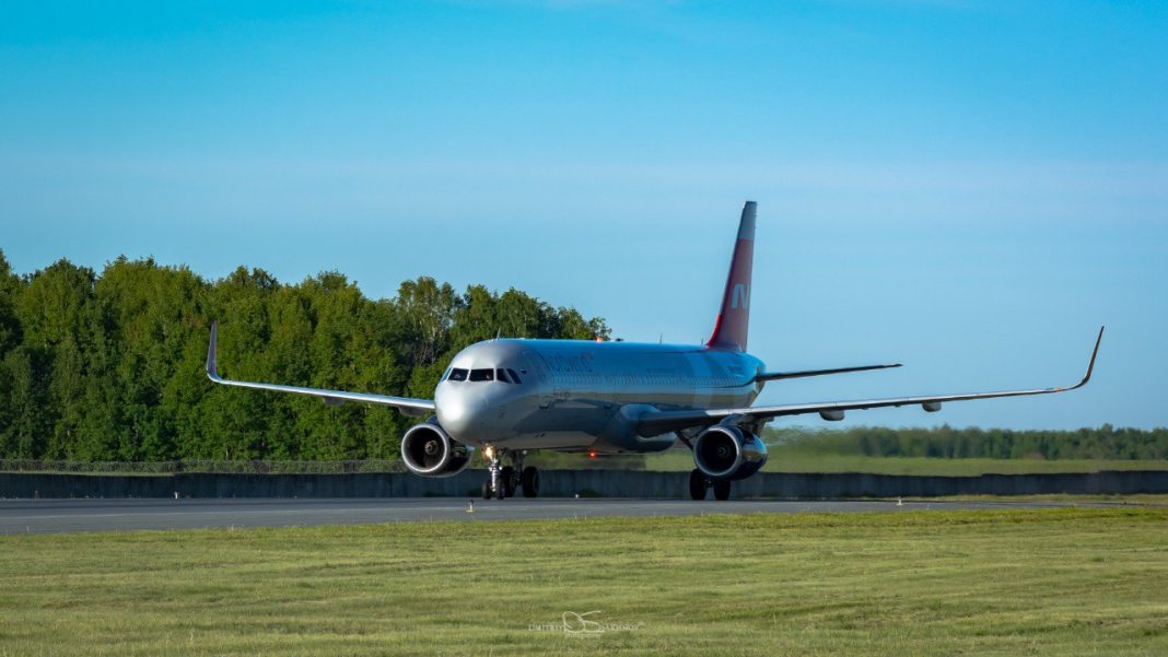 Омский аэропорт анонсировал дополнительные рейсы в Сочи