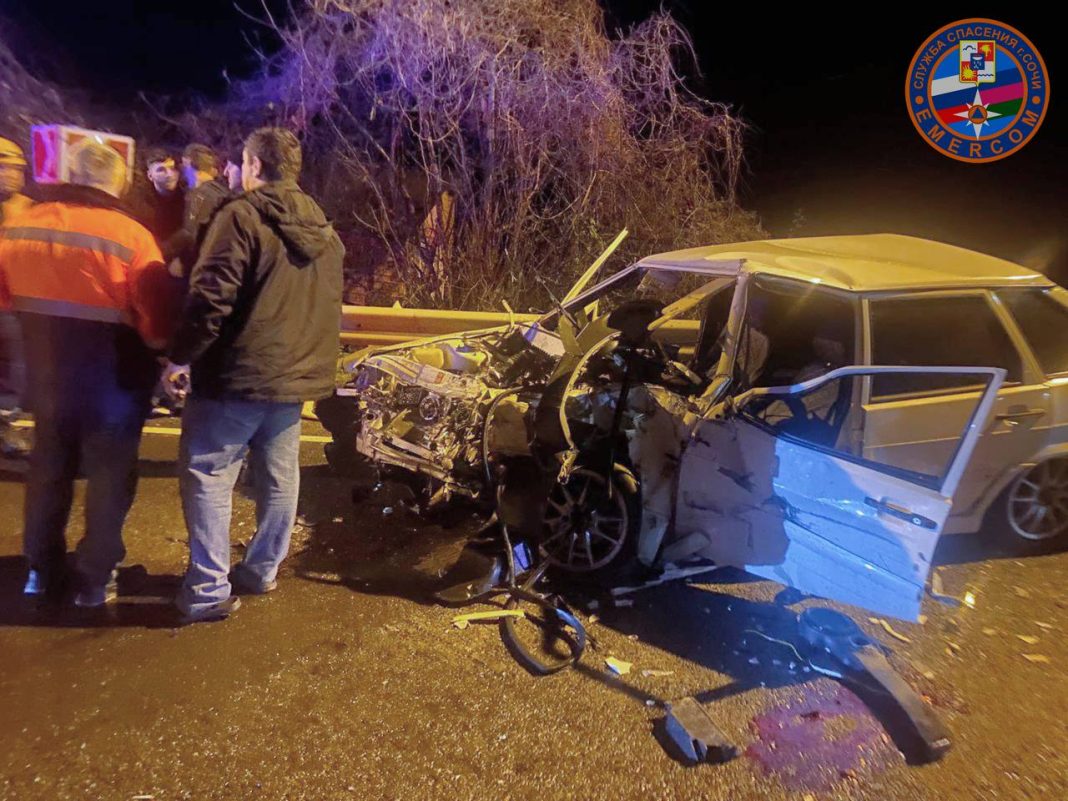 ДТП на улице Солоники в Сочи: есть пострадавший