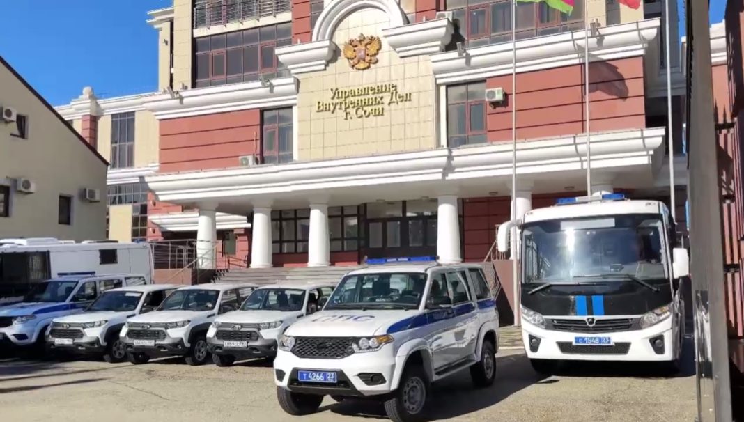 Полицейские Сочи арестовали 18-летнего вора: им оказался местный житель