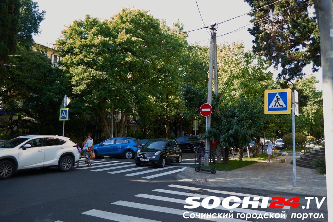 В центре Сочи изменится схема дорожного движения: нововведения затронут переулок Зеленый