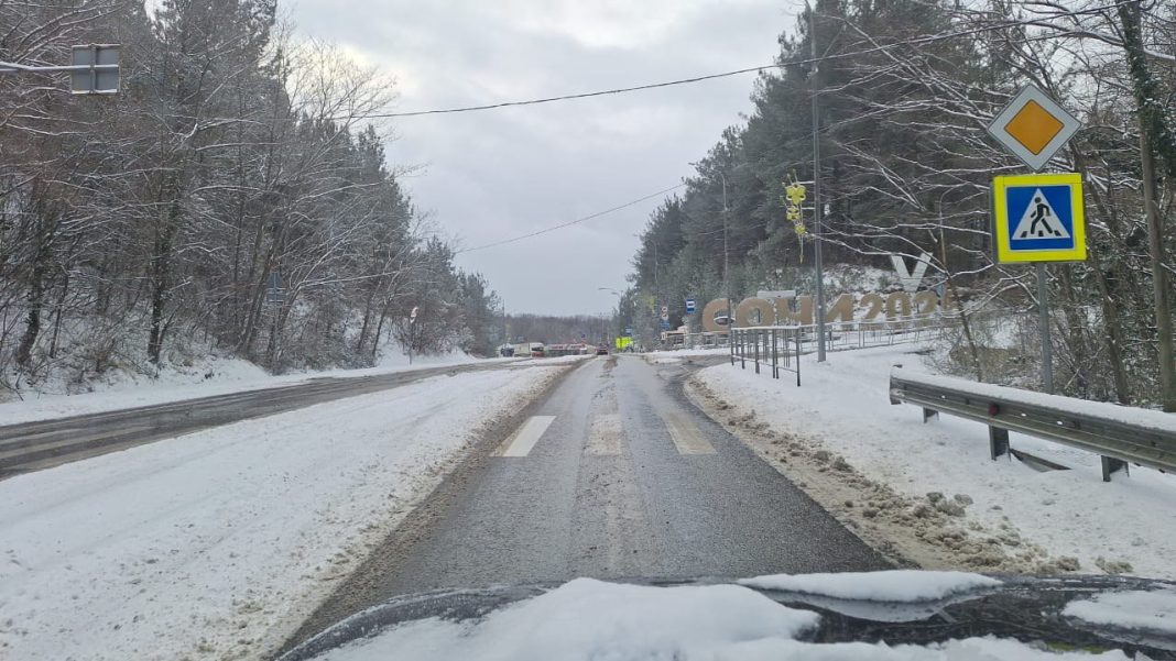 На трассе Джубга — Сочи восстановлено движение: что важно знать водителям